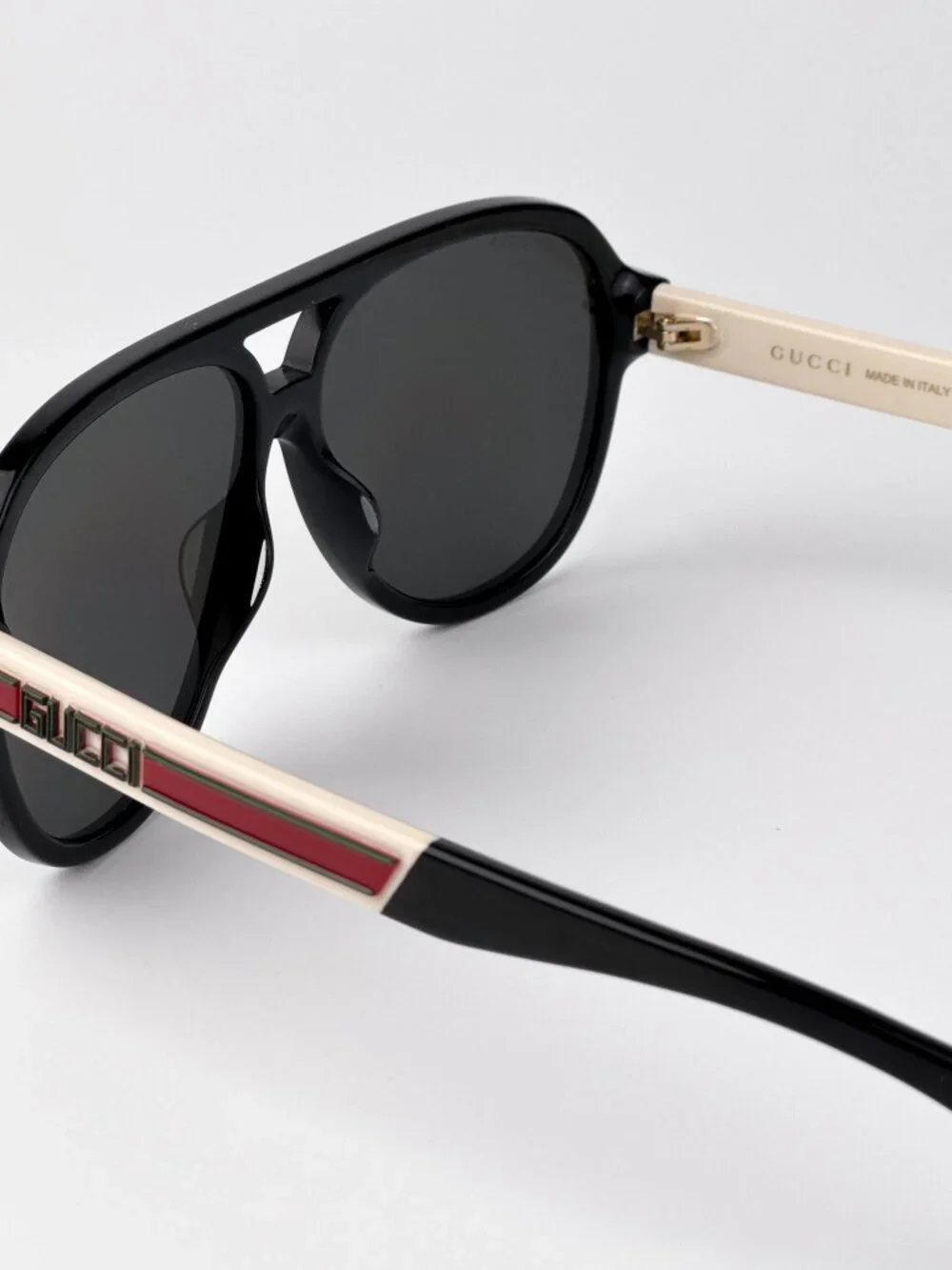 Gucci Unisex Sunglasses | Black & White Pilot Frame | Grey Lenses | GG0463S 002